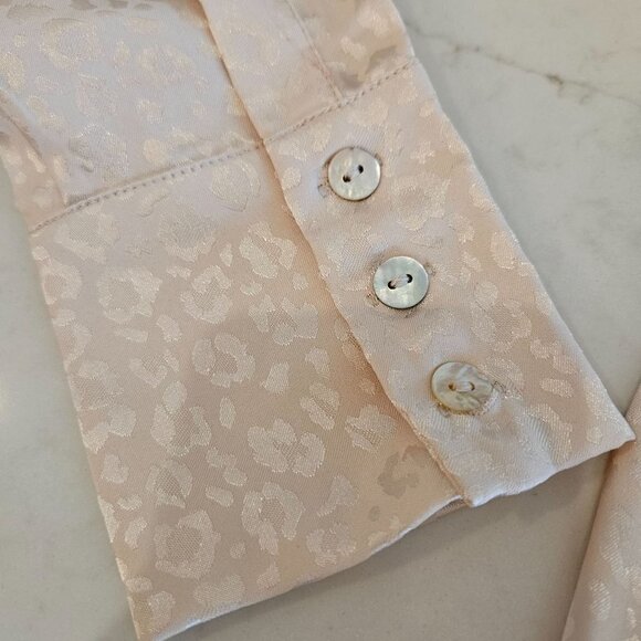 SINCERELY Jules Cream Silky Floral Imprint Button Down Shirt Size Small - Picture 7 of 9